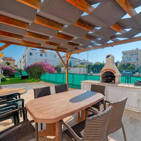 Apartmán Sehir Ve Denizin Ortasinda